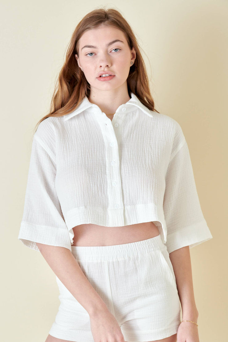 BOXY RELAXED LOOSE FIT BUTTON UP CROP TOP